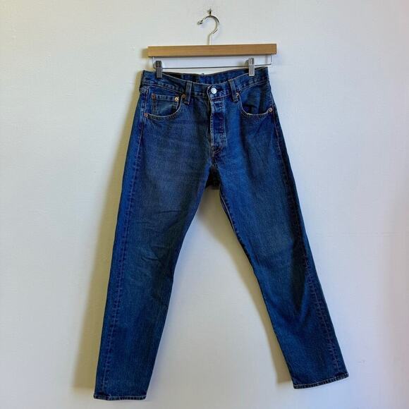 Classic LEVI'S 501 '93 Medium Wash Jeans - Picture 1 of 7